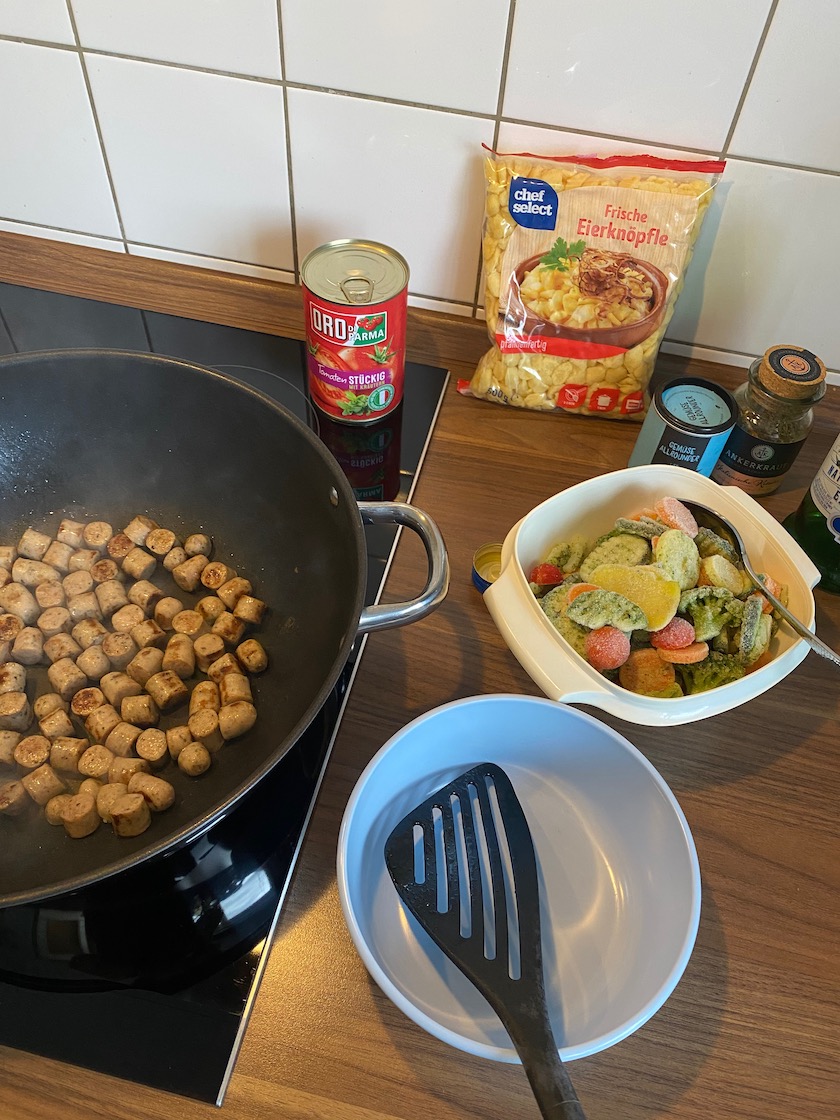 easy-peasy-one-pot-spätzle-pfanne-im-wok - Fräulein Ordnung